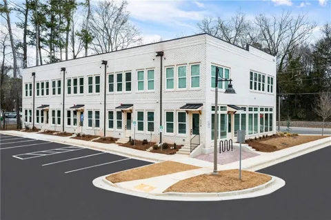 9040 Main Street #116