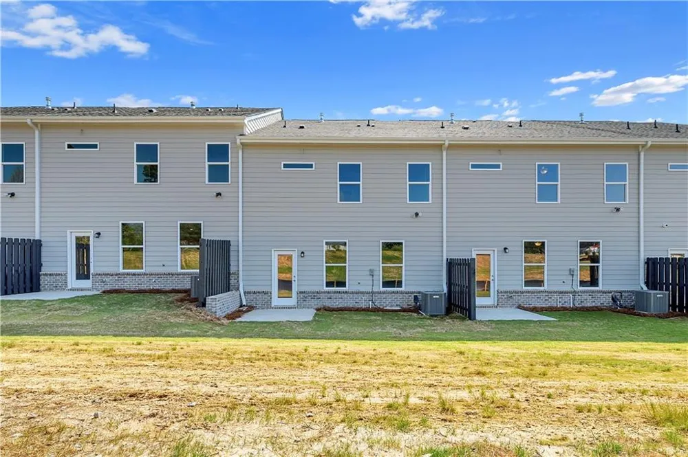 3639 Donovan Circle Loganville, GA 30052