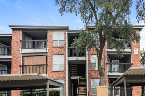 18333 Roehampton Drive #923