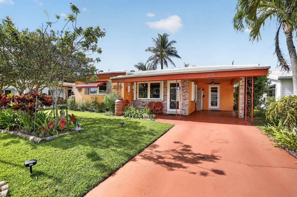 220 NW 48th Street Oakland Park, FL 33309