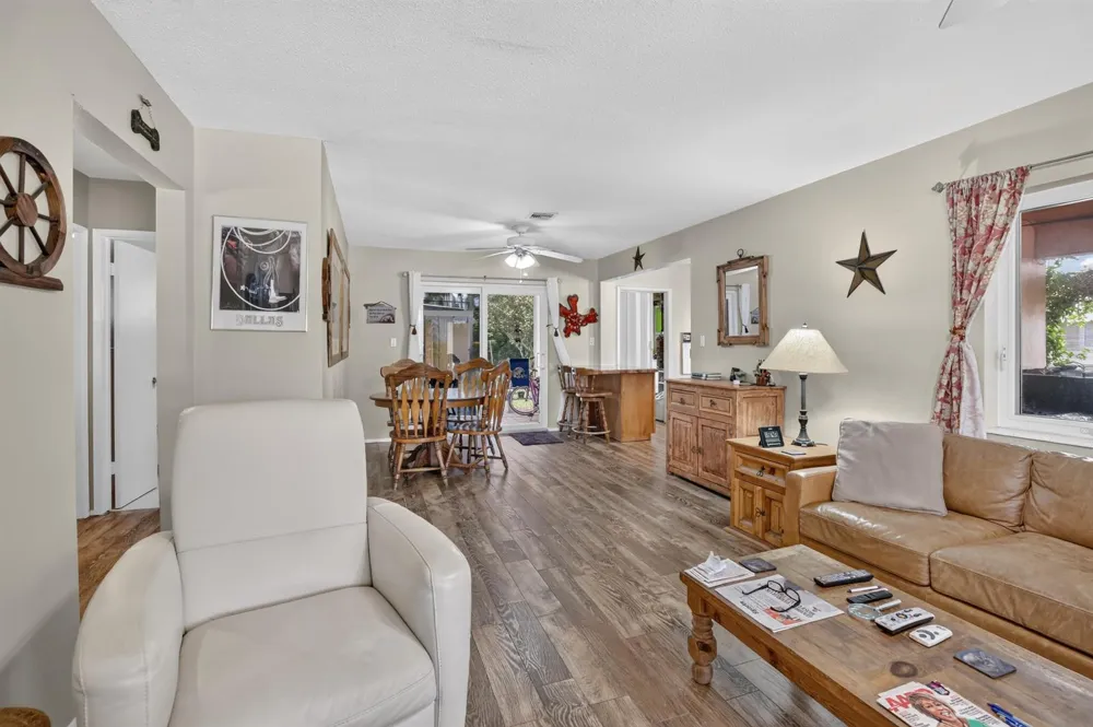 220 NW 48th Street Oakland Park, FL 33309