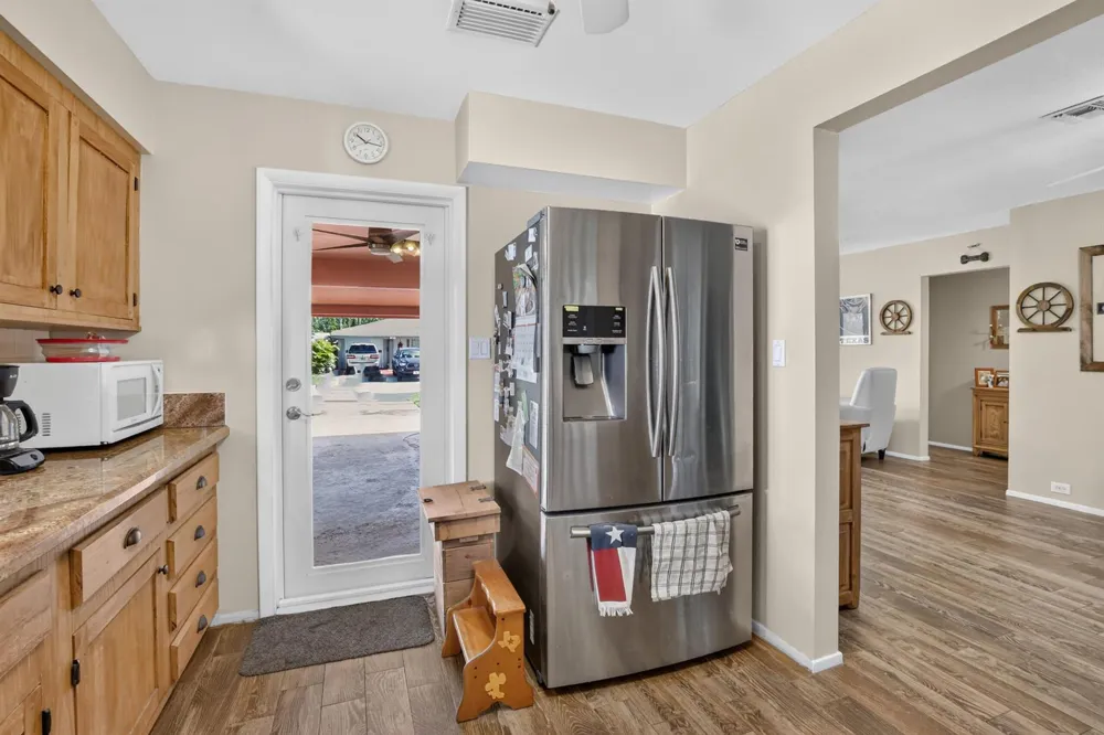 220 NW 48th Street Oakland Park, FL 33309