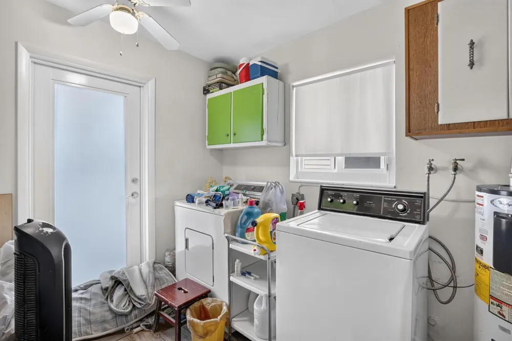 220 NW 48th Street Oakland Park, FL 33309