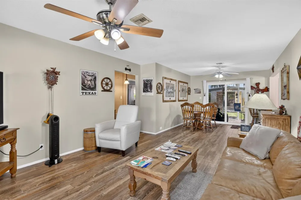 220 NW 48th Street Oakland Park, FL 33309