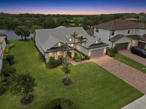 208 Sonoma Isles Circle