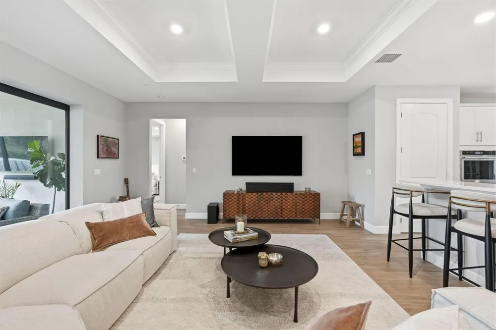 208 Sonoma Isles Circle Jupiter, FL 33478