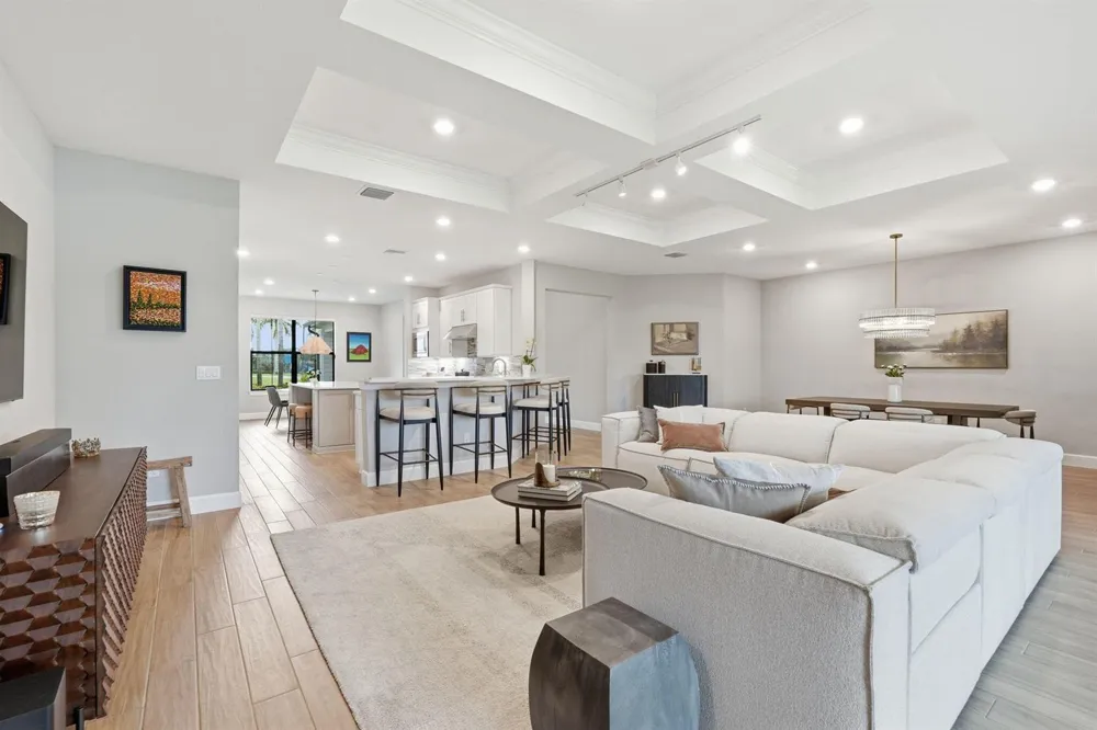 208 Sonoma Isles Circle Jupiter, FL 33478