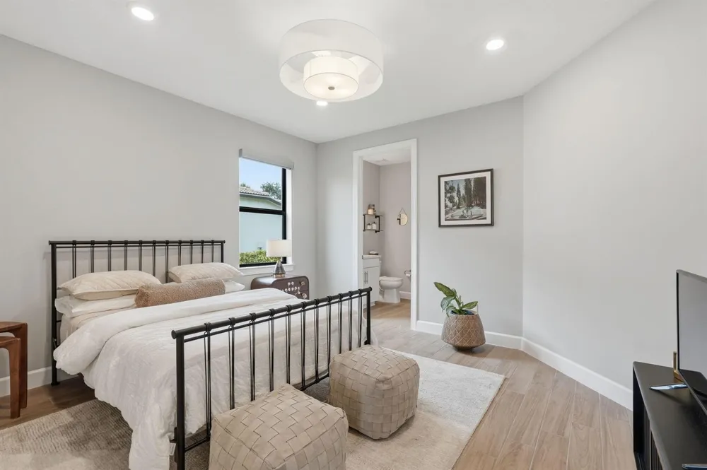 208 Sonoma Isles Circle Jupiter, FL 33478