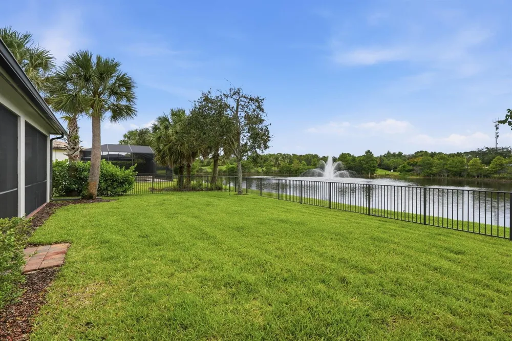 208 Sonoma Isles Circle Jupiter, FL 33478