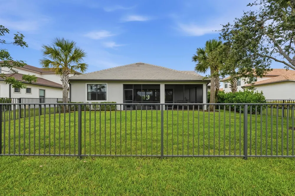 208 Sonoma Isles Circle Jupiter, FL 33478