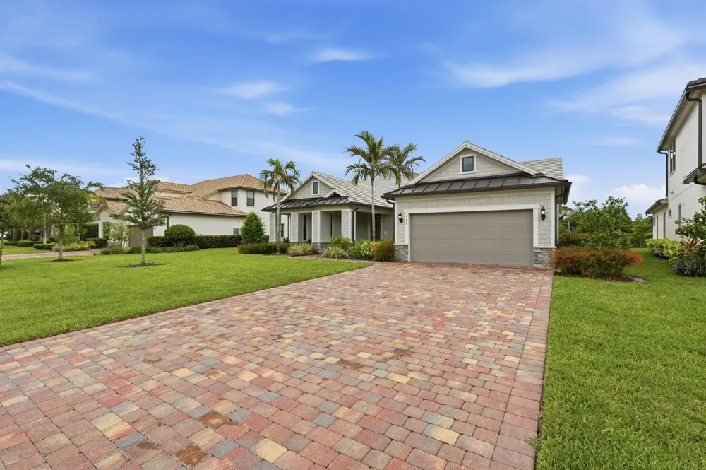 208 Sonoma Isles Circle Jupiter, FL 33478