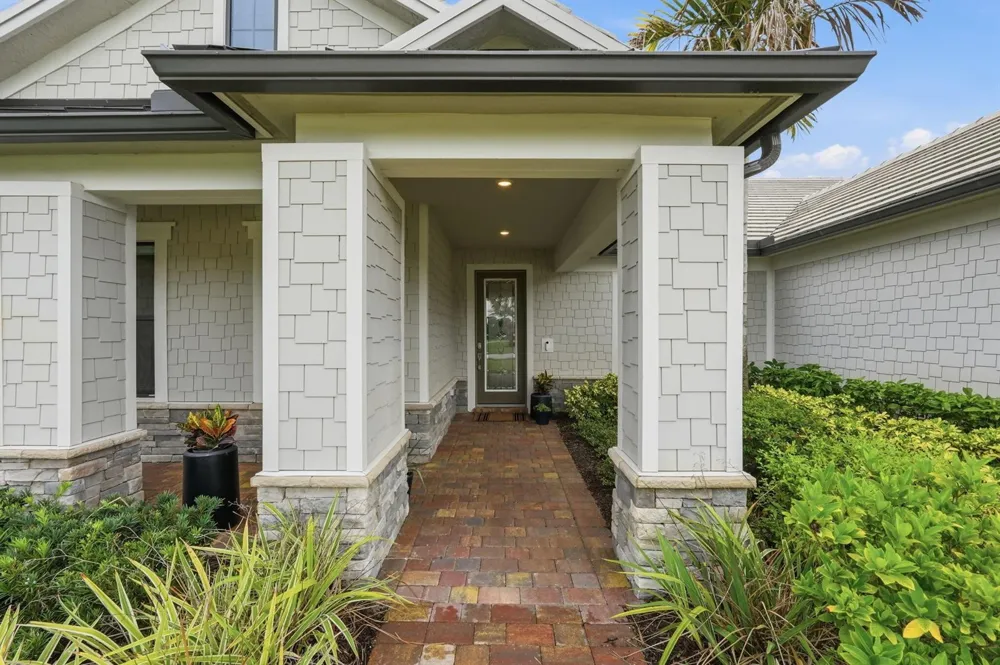 208 Sonoma Isles Circle Jupiter, FL 33478