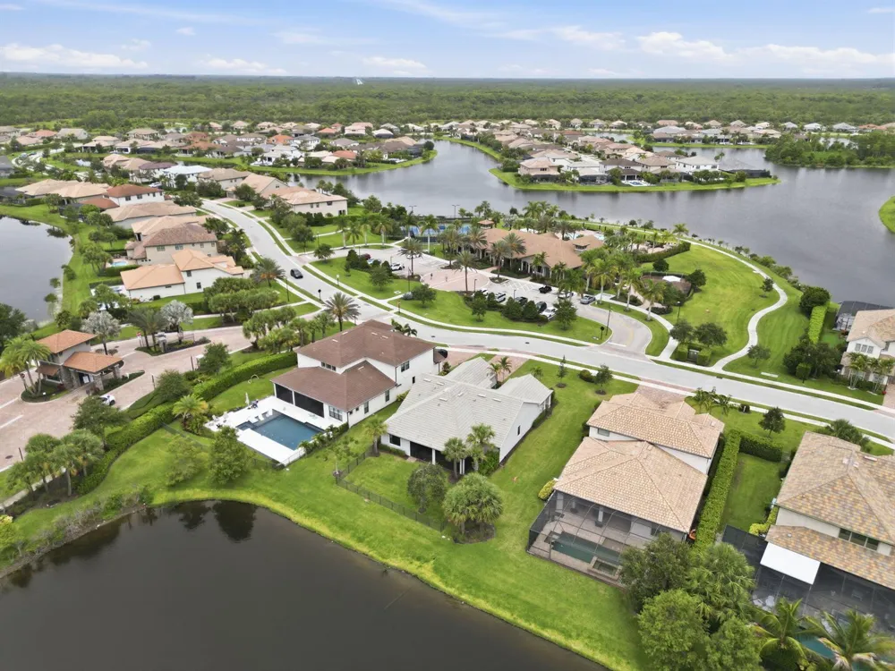 208 Sonoma Isles Circle Jupiter, FL 33478