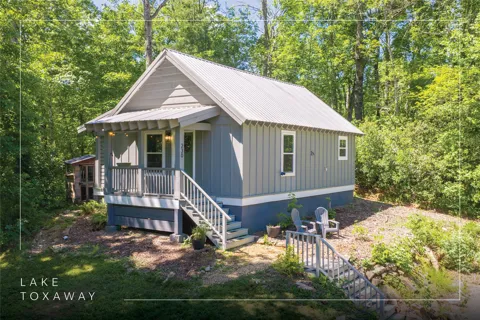 230 Tangleroot Road