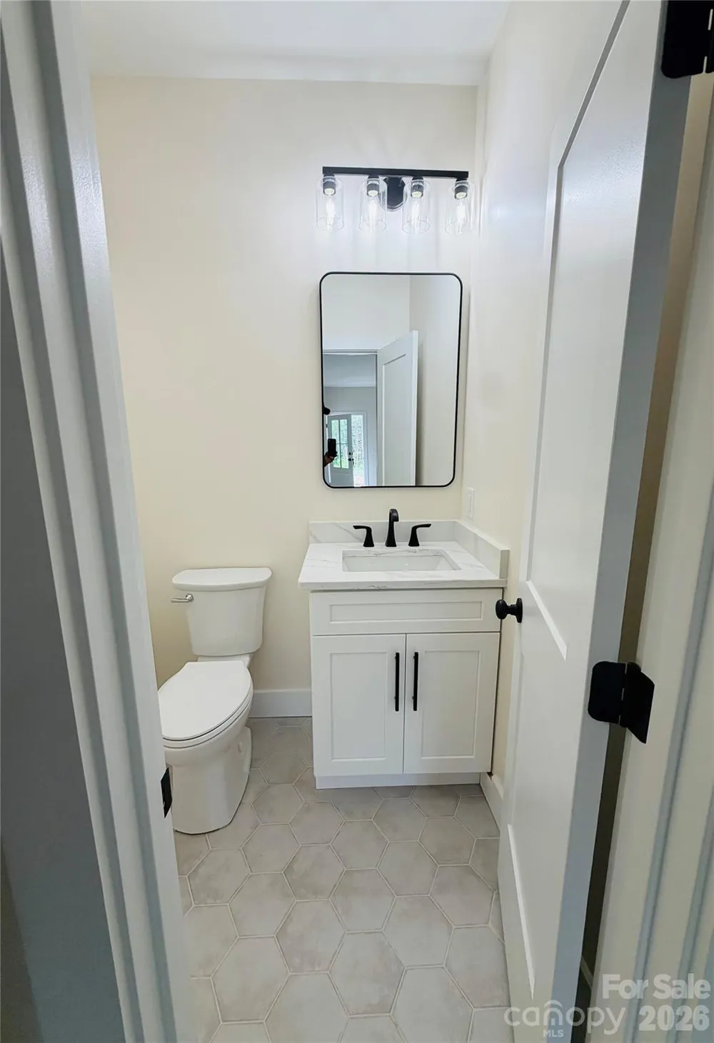 778 Harris Avenue NW Valdese, NC 28690