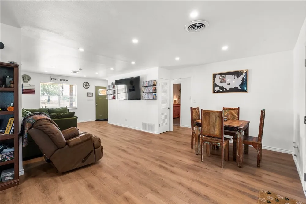 703 Gilmer Avenue Dawson, TX 76639