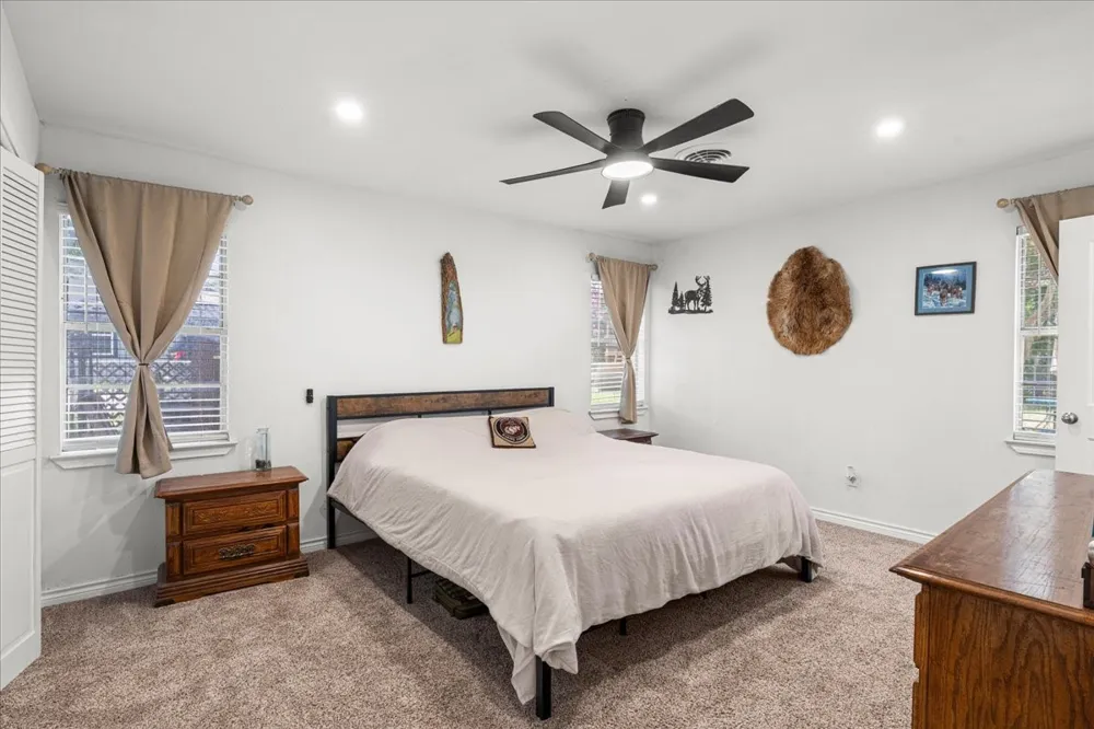 703 Gilmer Avenue Dawson, TX 76639