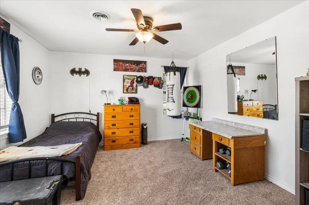 703 Gilmer Avenue Dawson, TX 76639