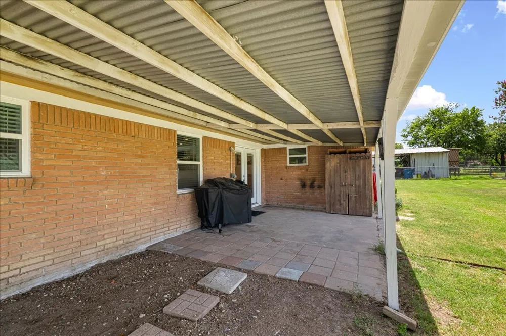 703 Gilmer Avenue Dawson, TX 76639