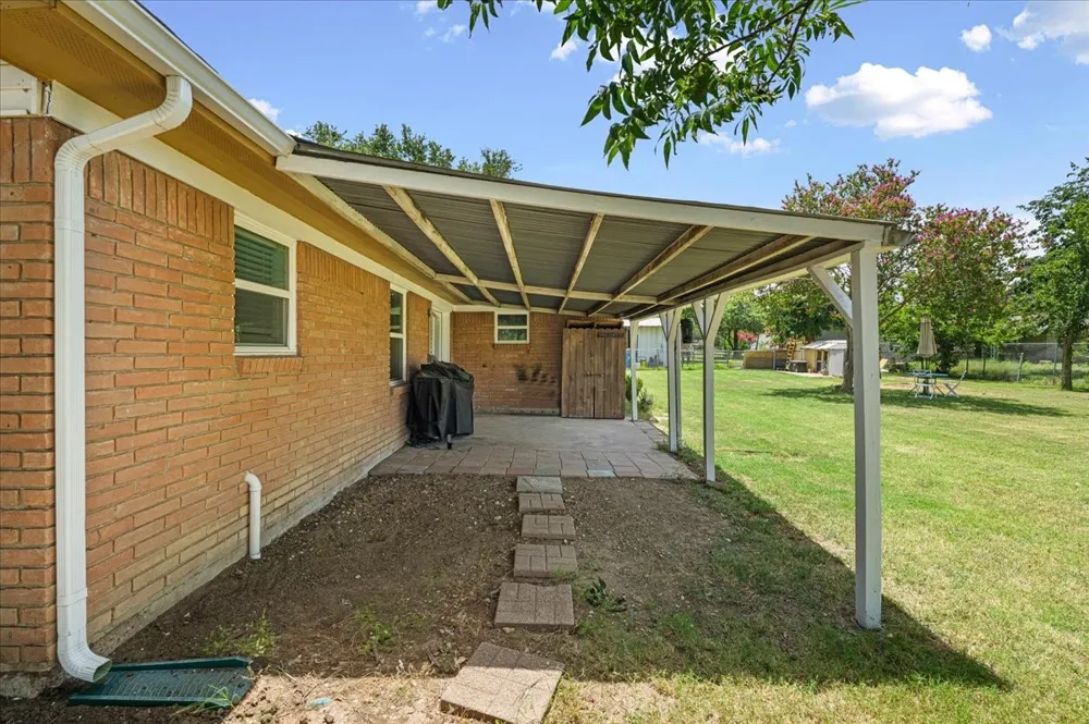 703 Gilmer Avenue Dawson, TX 76639