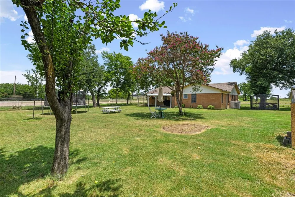 703 Gilmer Avenue Dawson, TX 76639