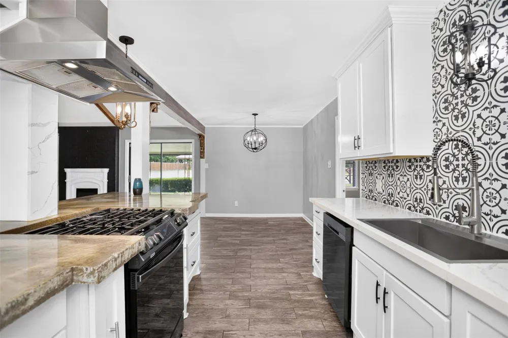 635 W Church St Centerville, TX 75833