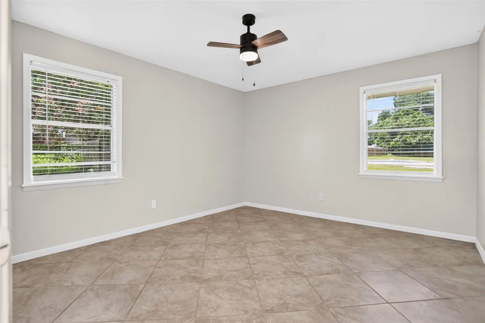 635 W Church St Centerville, TX 75833
