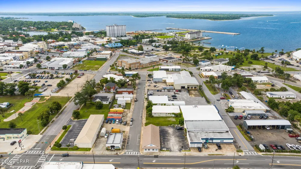 215 W 6th Street Panama City, FL 32401
