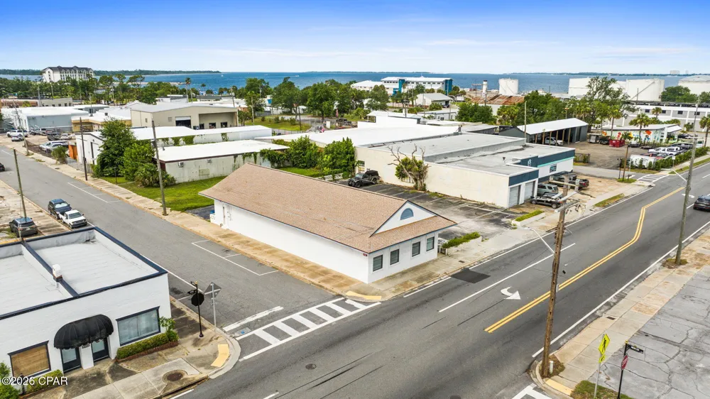 215 W 6th Street Panama City, FL 32401