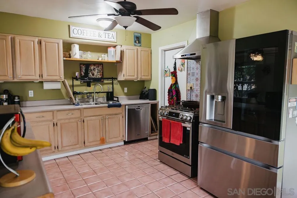 5634 Michael St San Diego, CA 92105