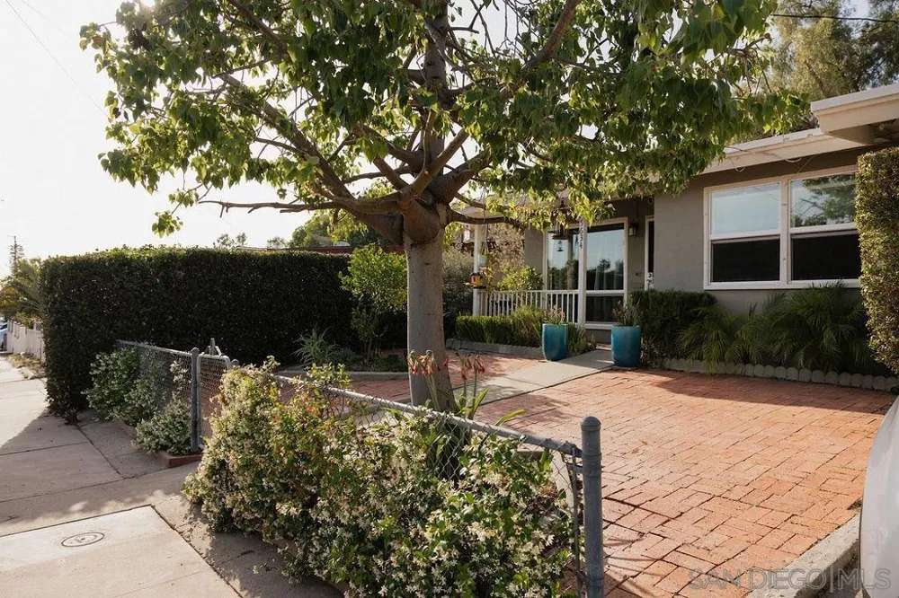 5634 Michael St San Diego, CA 92105