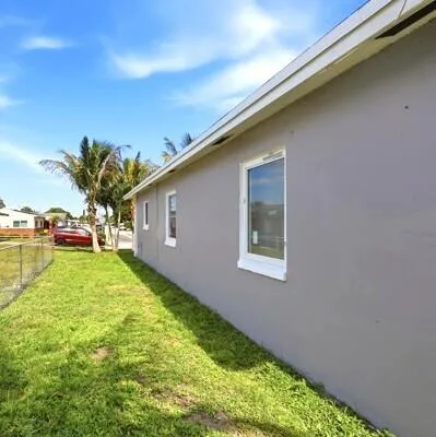 2302 Avenue M Riviera Beach, FL 33404