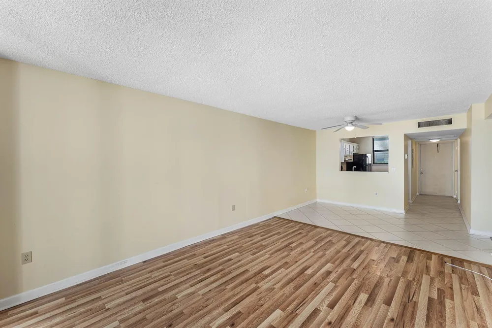 3545 S Ocean Boulevard #405 South Palm Beach, FL 33480