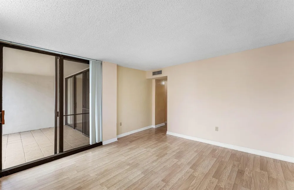 3545 S Ocean Boulevard #405 South Palm Beach, FL 33480