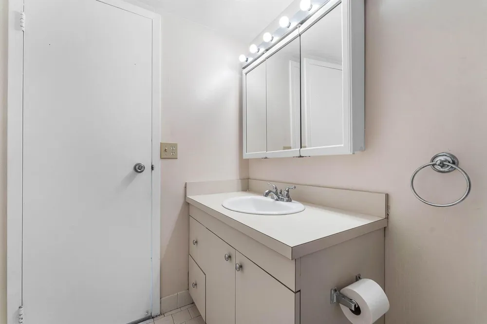 3545 S Ocean Boulevard #405 South Palm Beach, FL 33480