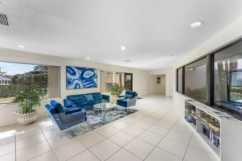 3545 S Ocean Boulevard #405 South Palm Beach, FL 33480