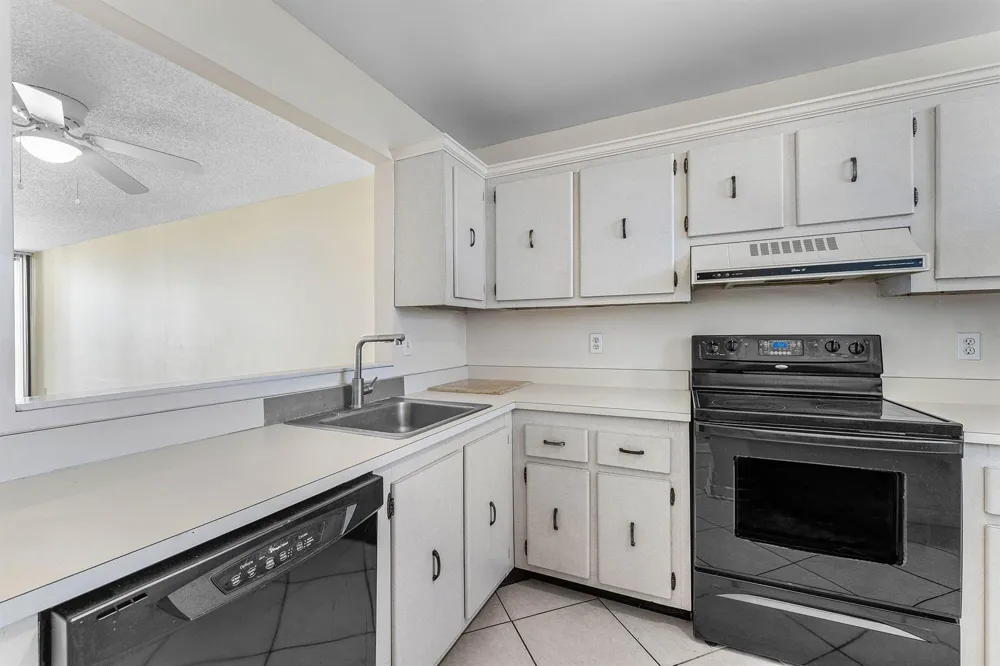 3545 S Ocean Boulevard #405 South Palm Beach, FL 33480