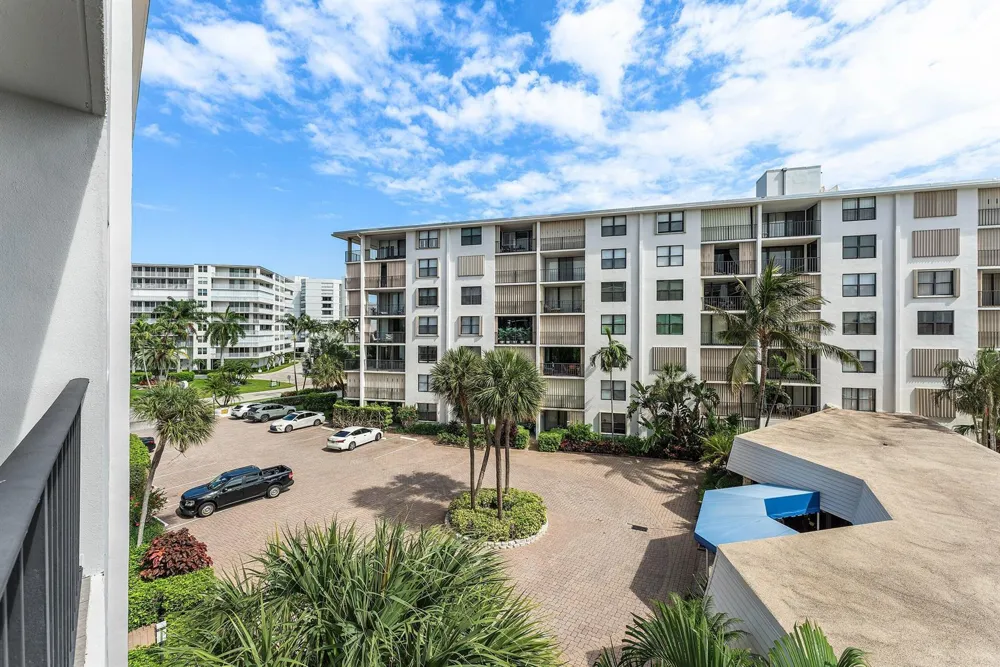 3545 S Ocean Boulevard #405 South Palm Beach, FL 33480