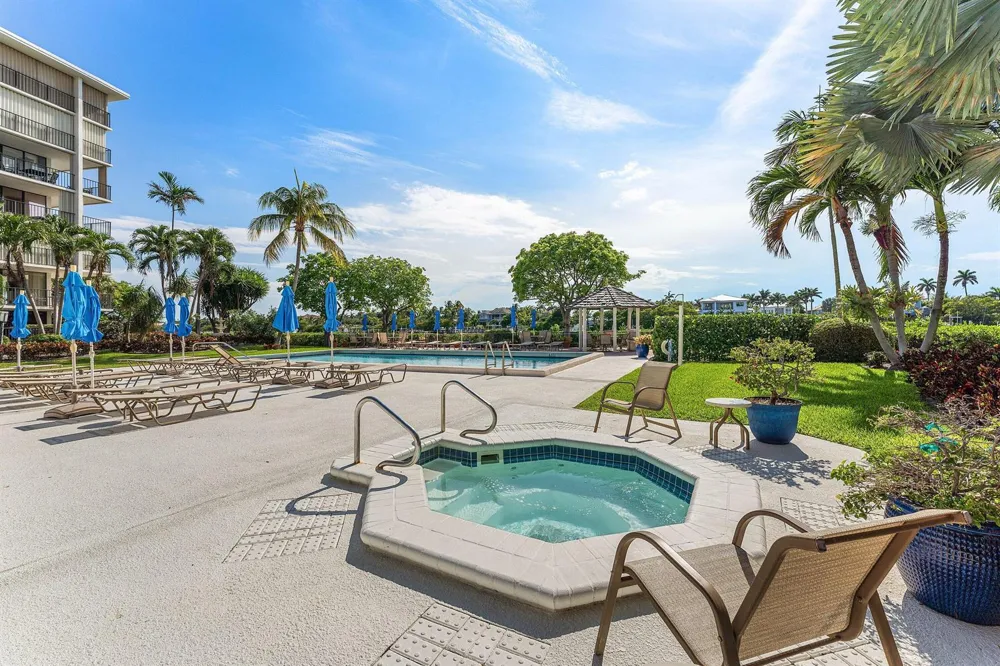 3545 S Ocean Boulevard #405 South Palm Beach, FL 33480