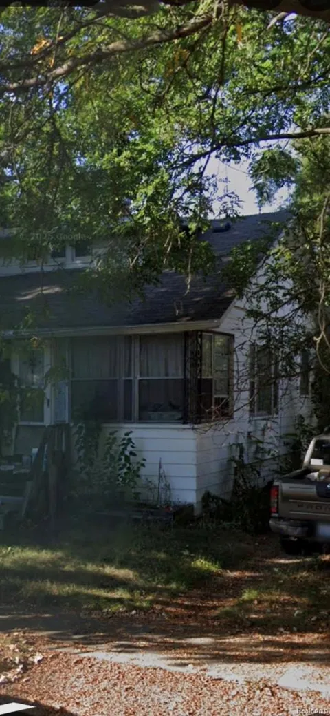 564 W Marshall Street
