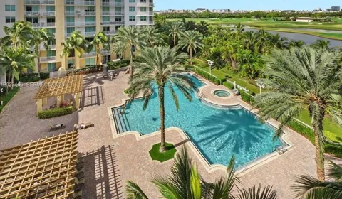 1755 E Hallandale Beach Boulevard #2104e