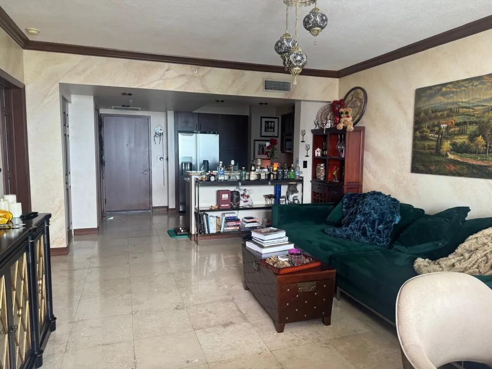 1755 E Hallandale Beach Boulevard #2104e 