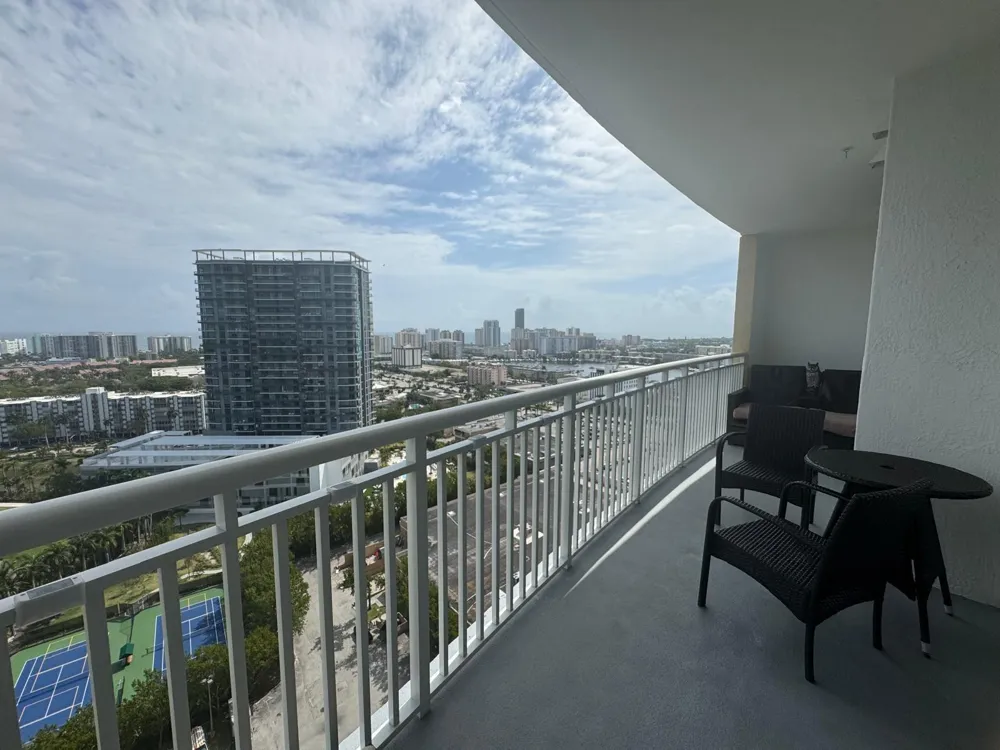 1755 E Hallandale Beach Boulevard #2104e 
