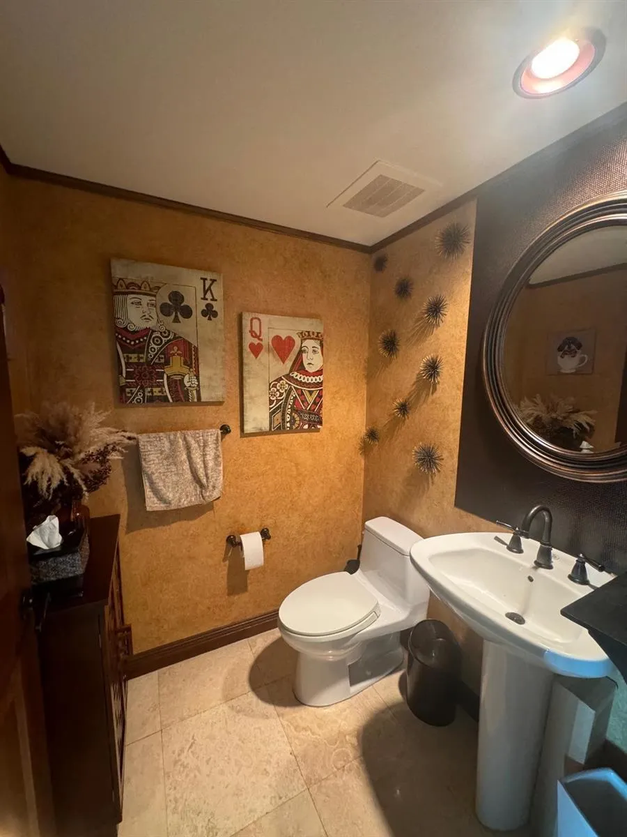 1755 E Hallandale Beach Boulevard #2104e 