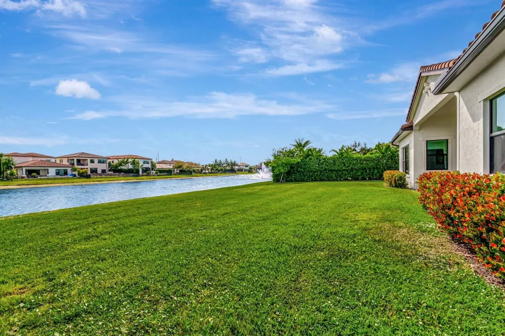 8212 Grand Prix Lane Boynton Beach, FL 33472