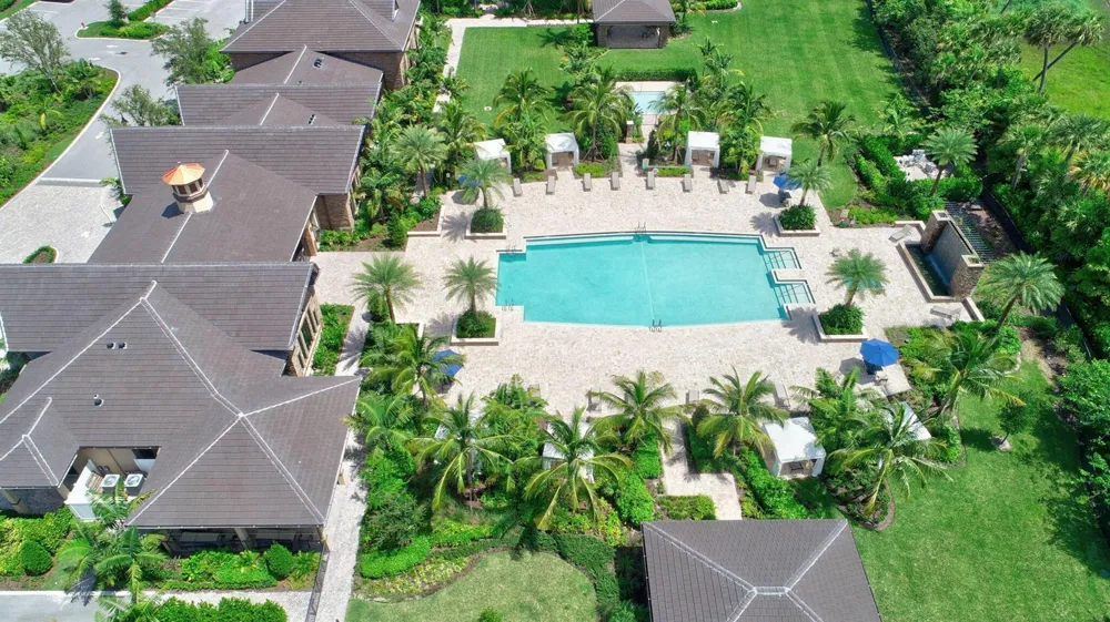 8212 Grand Prix Lane Boynton Beach, FL 33472