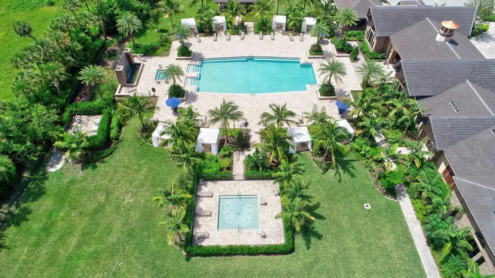 8212 Grand Prix Lane Boynton Beach, FL 33472