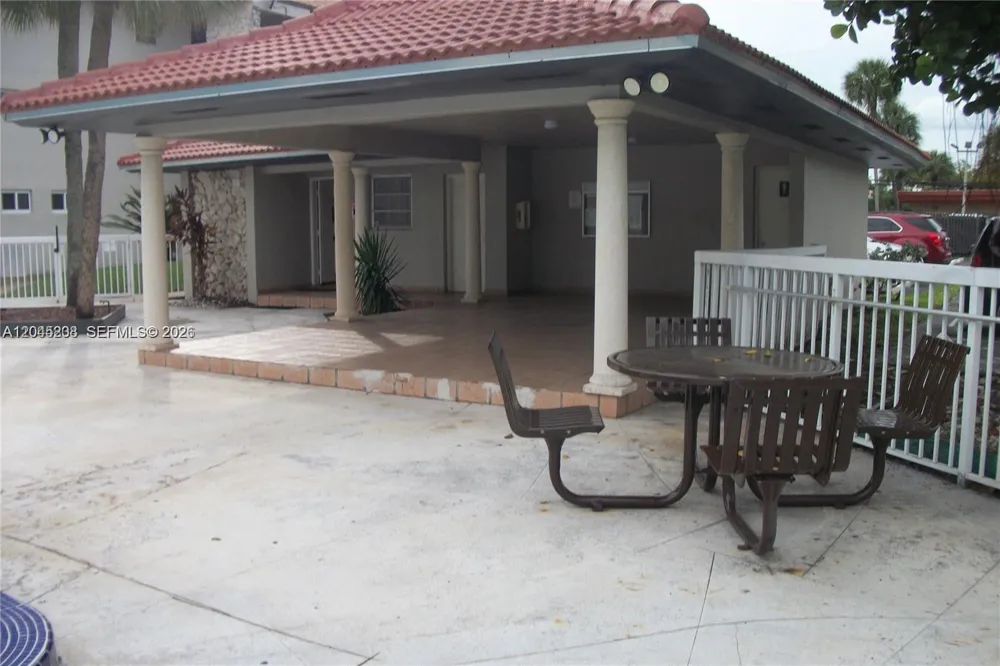 13900 Lake Placid Ct #A24 Miami Lakes, FL 33014