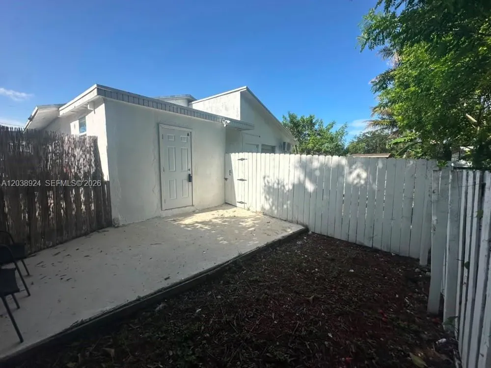655 NW 2nd St #A Florida City, FL 33034