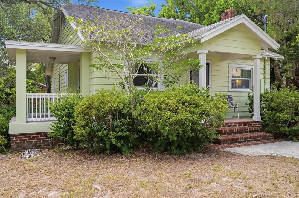 1747 APACHE TRAIL Clearwater, FL 33755